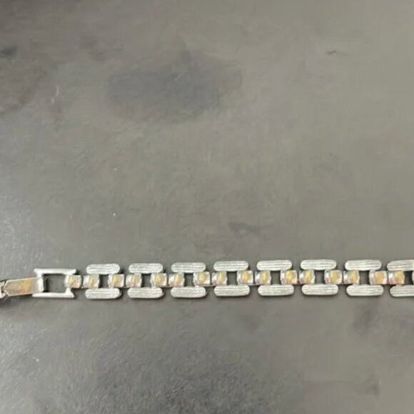 Free with Purchase - Picture 9 of 14